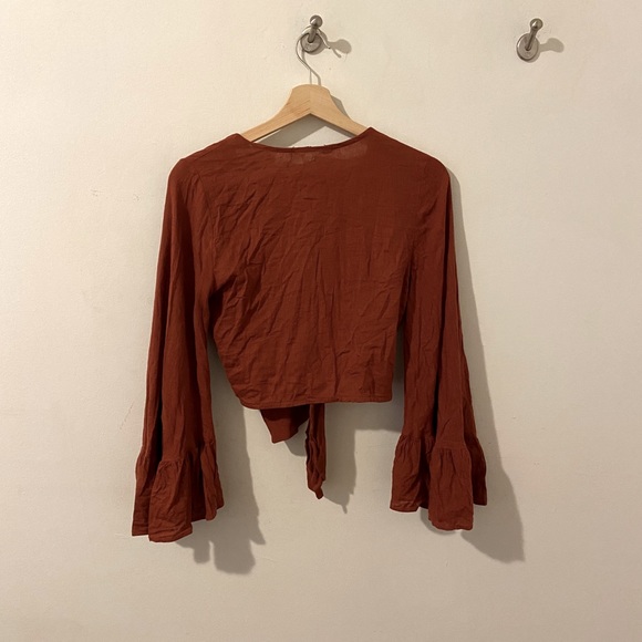 Linen wrap top - Picture 2 of 2